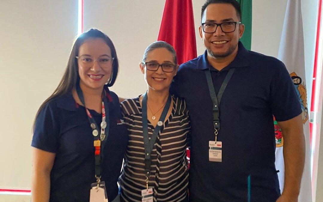 Participan directivos de Universidad en el 16º congreso de administración escolar