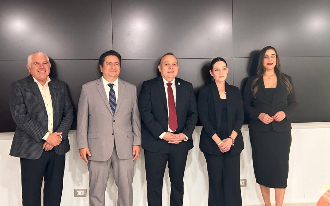 Nuestra Coordinadora de la licenciatura en Derecho en la Glosa de la Consejería Jurídica de B.C.