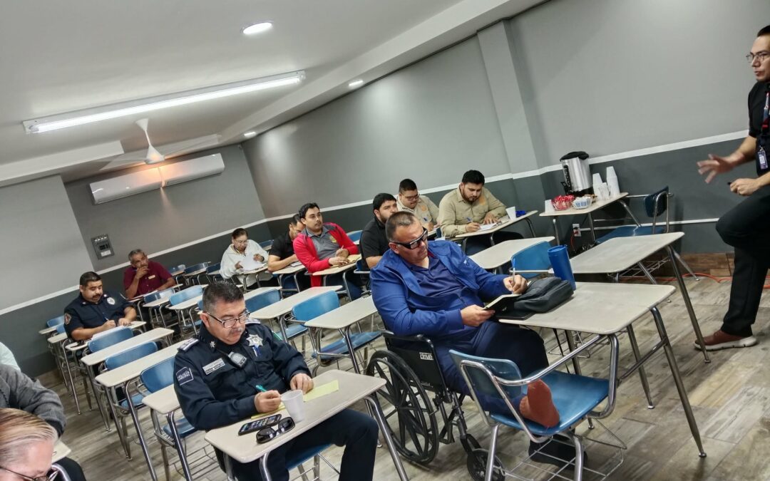 Educación Continua de Grupo Educativo 16 de Septiembre fortalece la capacitación policial en San Felipe con curso impartido por el Mtro. Víctor García León