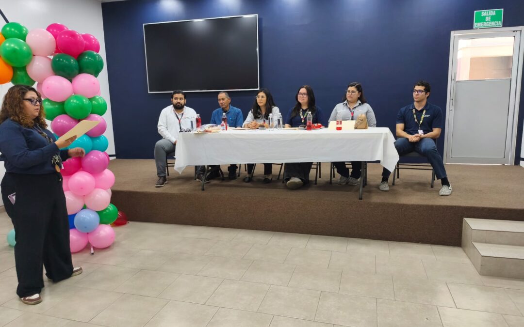 Docentes de Grupo Educativo 16 de Septiembre participan como jurado en Feria de Ciencias