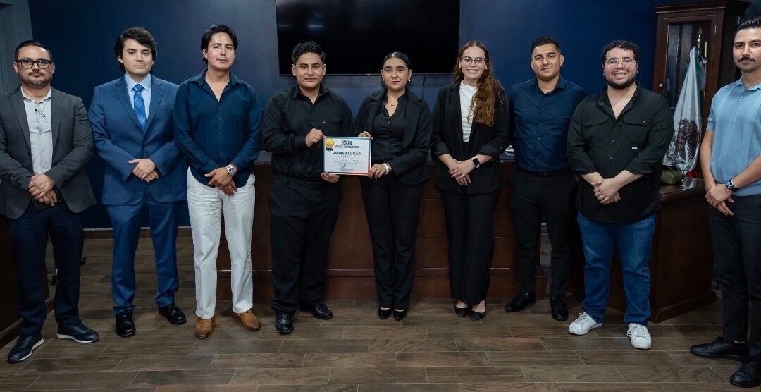 De la preparación al triunfo: estudiantes de Derecho conquistan el primer lugar estatal en debate